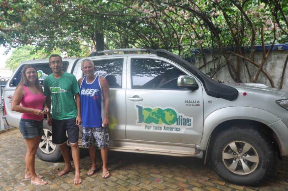 Com a Vanessa e o Ronaldo na Praia da Pipa - RN